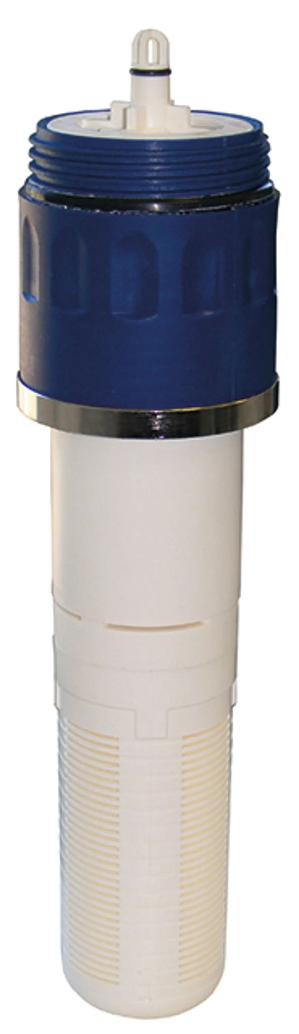 Syr Filter-Kartusche in weiß und blau, mit Gewindeanschluss oben und gerilltem, zylindrischem Körper, zur Verwendung in Wasserfiltrationssystemen.